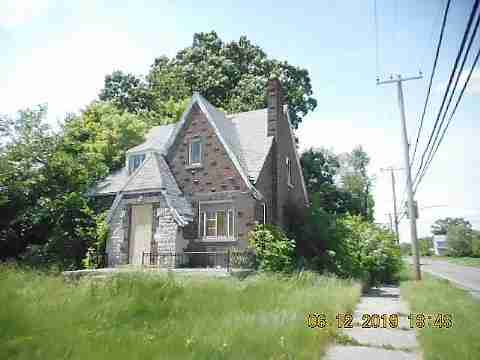 12839 Kilbourne (4)_m.jpg